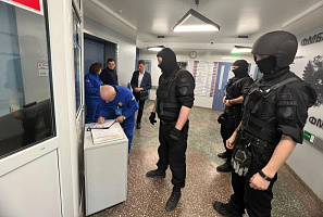 Спасти спасающих